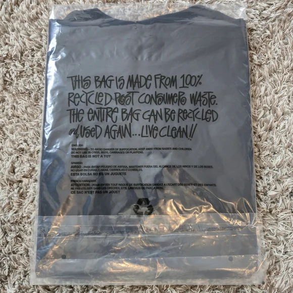 Stussy Black T-Shirt - Picture 6 of 8